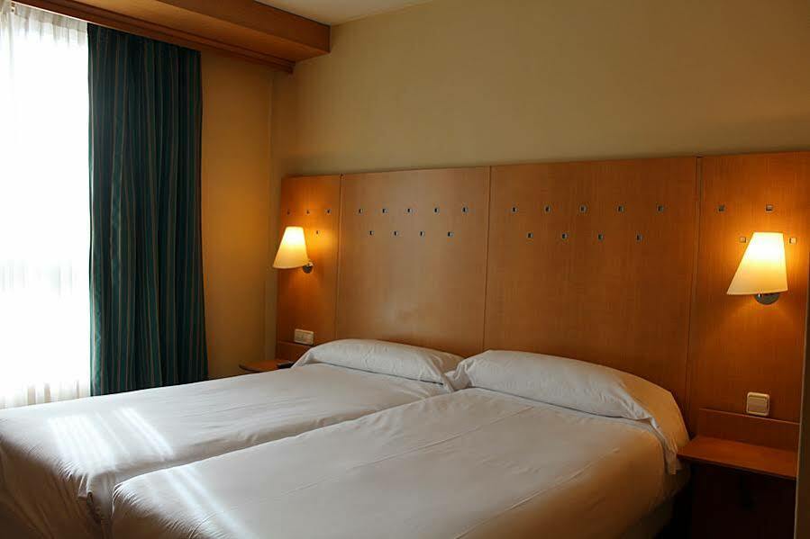 Hotel Monte Rozas Las Rozas de Madrid Exterior foto